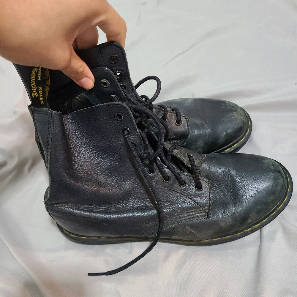 Dr. Marten Boots